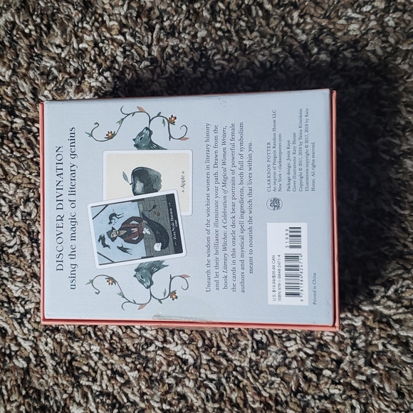 The Literary Witches Oracle Deck - Picture 2 of 7